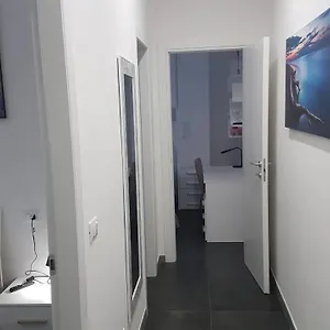 Appena Ristrutturato Appartamento Ferrara